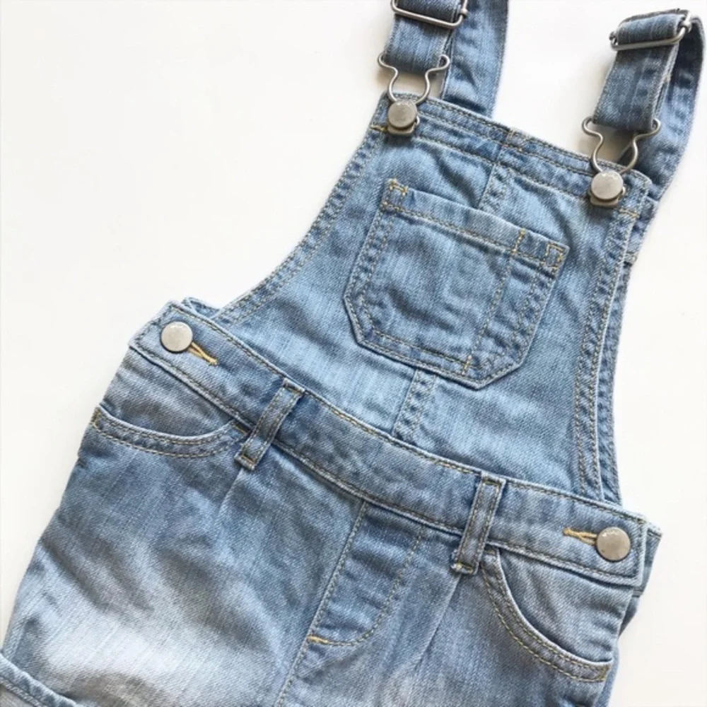 Baby Gap light wash denim shortalls EUC 18-24m